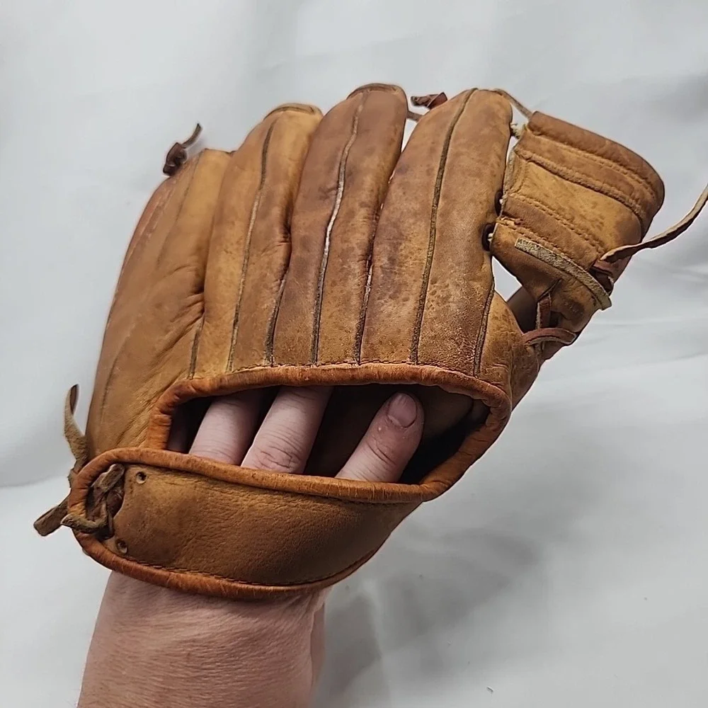 Vtg Rawlings CMG Baseball Glove Mitt RHT rare‎ glove